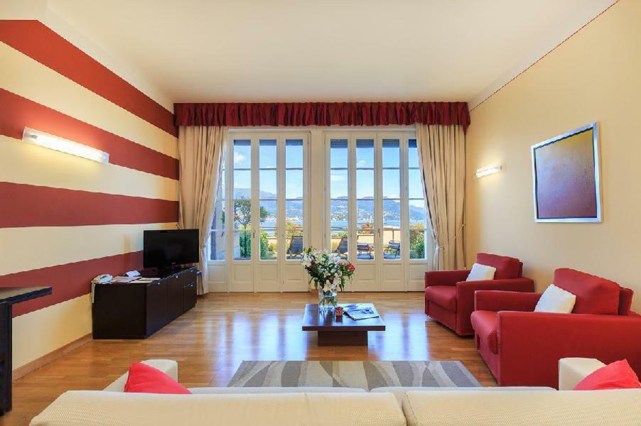 Hotel Residence La Luna Nel Porto Stresa Ngoại thất bức ảnh